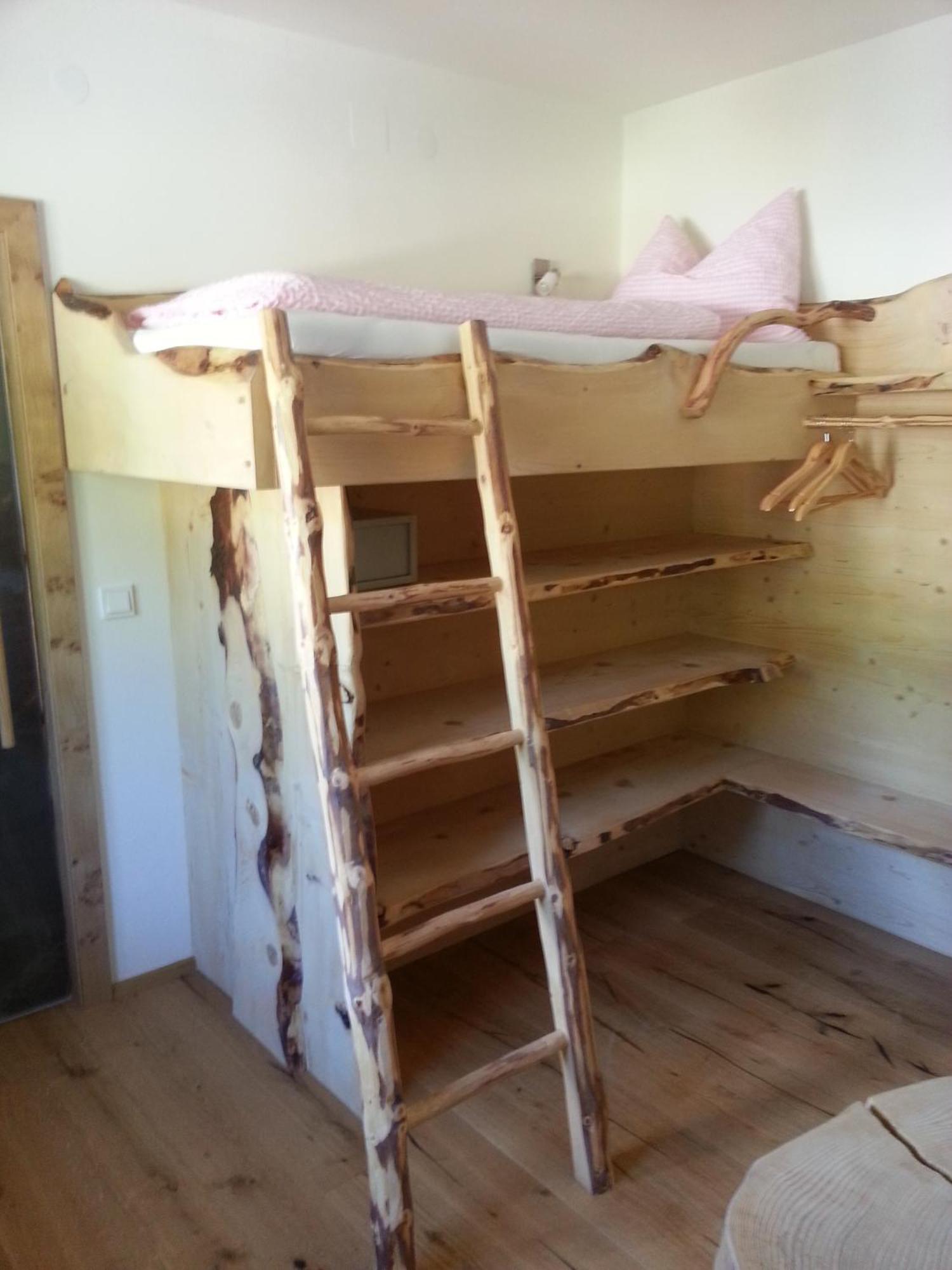 מלון גרוסארל Atelier Garni Astei חדר תמונה